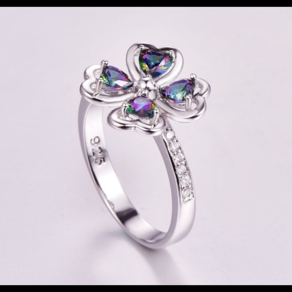 4 Leaf Clover Topaz Ring